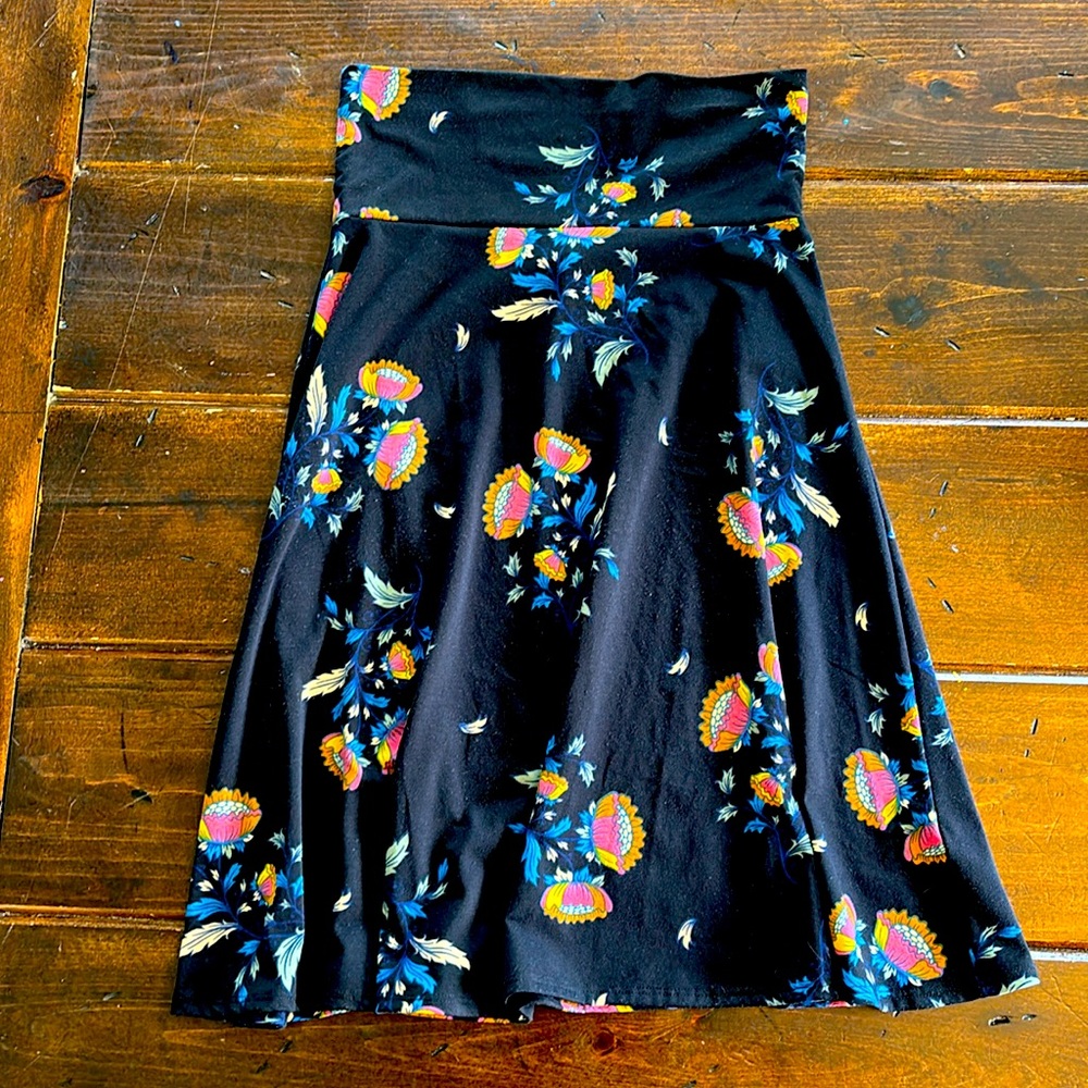Lularoe azure skirt size small